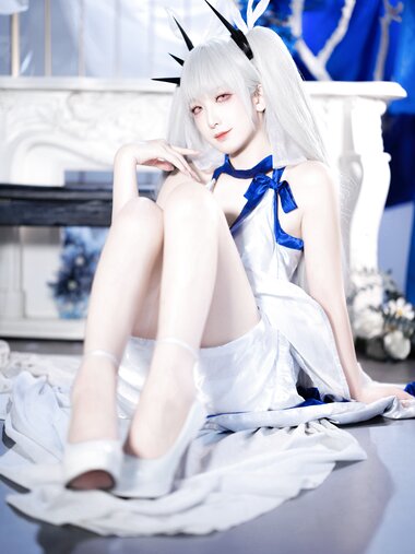 [Cosplay] 封疆疆v 碧蓝航线 可畏 礼服 [32P-934MB]