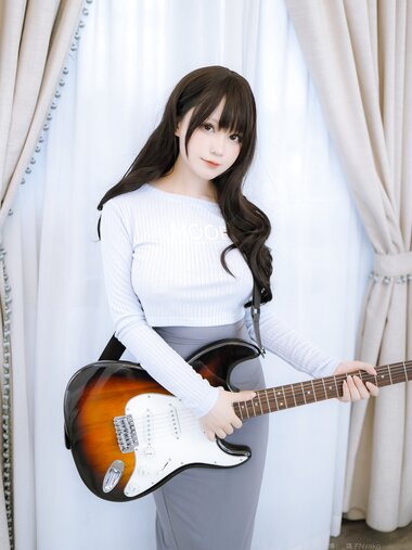 [Cosplay] Nyako喵子 - 吉他妹妹