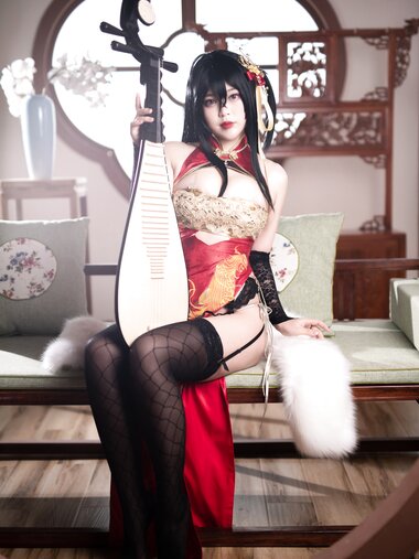 [Cosplay] Niyeye 白烨烨 - Taihou Qipao New Year Limited 大凤旗袍新年限定