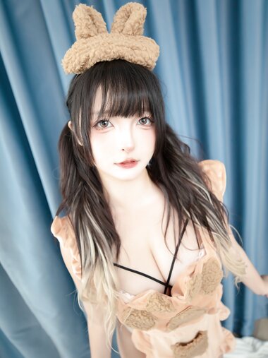 [Cosplay] 神楽坂真冬 - 白丝小熊 [75P2V-355MB]