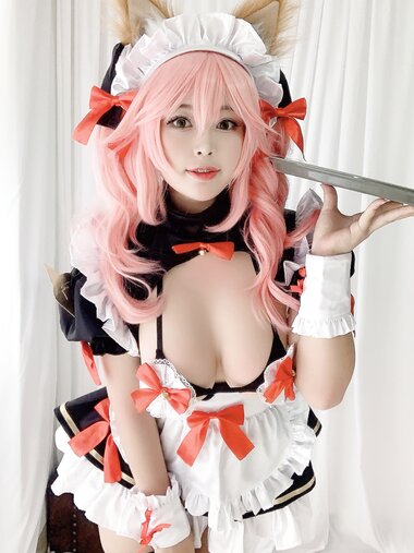 [Cosplay] Niyeye 白烨烨 - Tamamo-no-Mae Doujin Maid 玉藻前同人女仆