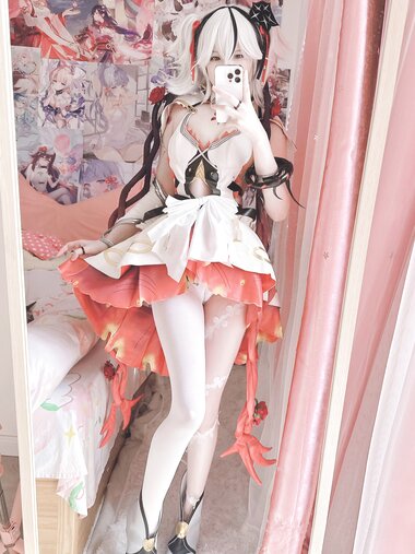 [Cosplay] Xi Daidai 习呆呆 - Camellia 椿