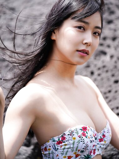 ヤンマガWeb 2021.06.09 NMB白間美瑠・ヤンマガアザーっす！〈YM2021年27号〉