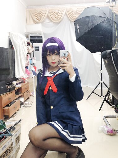 [Cosplay] Niyeye 白烨烨 - Senior Selfie 学姐校服自拍