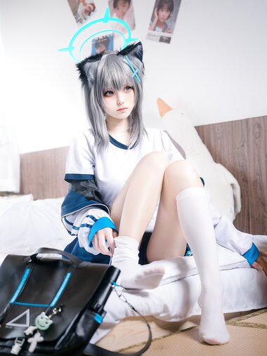 [Cosplay] Jiuqi Miao 九柒喵 - Gym Uniform Shiroko 体操服白子
