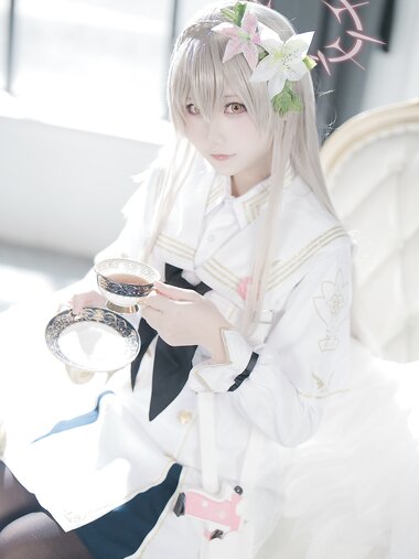 [Cosplay] lunananya 蔚蓝档案 桐藤渚 [22P-54MB]