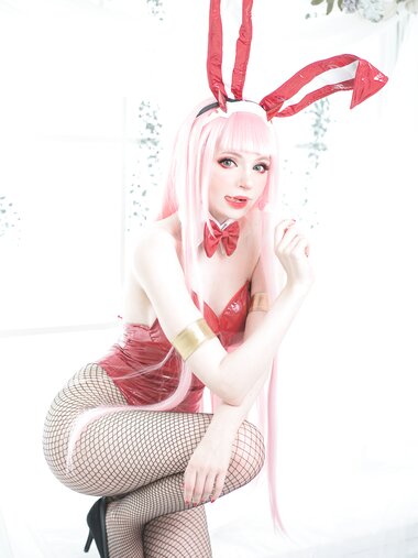 [Cosplay] Peach milky - ZeroTwo