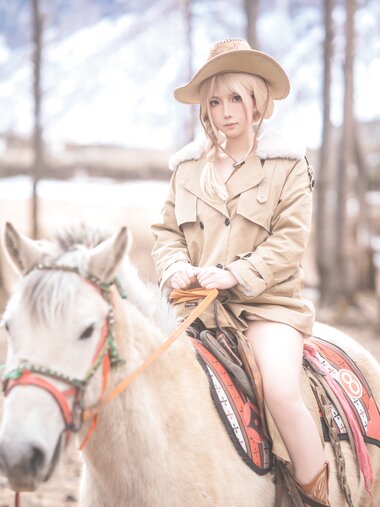[Cosplay] 小和甜酒 骑马 猎人 [59P1V-682MB]