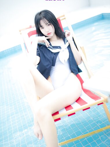 [Cosplay] 柒柒要乖哦 清凉夏日 [71P 1V-1.43GB]