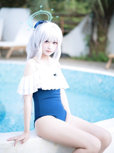 [Cosplay] lunananya 宫子泳装 [20P-88MB]