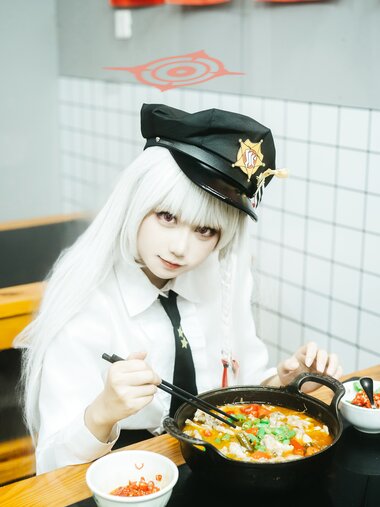 [Cosplay] lunananya 黑馆晴奈 [37P-254MB]