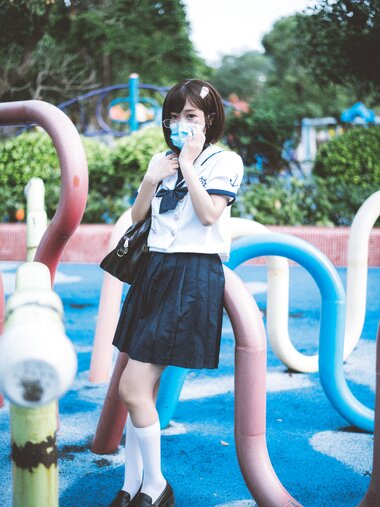 [Cosplay] 柒柒要乖哦 乐园JK [37P-400MB]