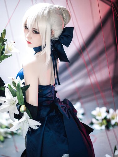 [Cosplay] 焖焖碳 FGO 黑呆 [30P-404MB]
