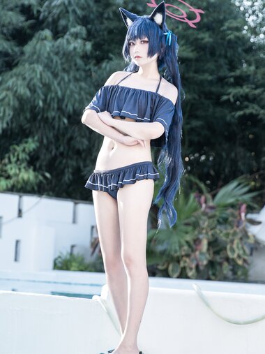 [Cosplay] lunananya 黑见芹香 泳装 [28P-174MB]