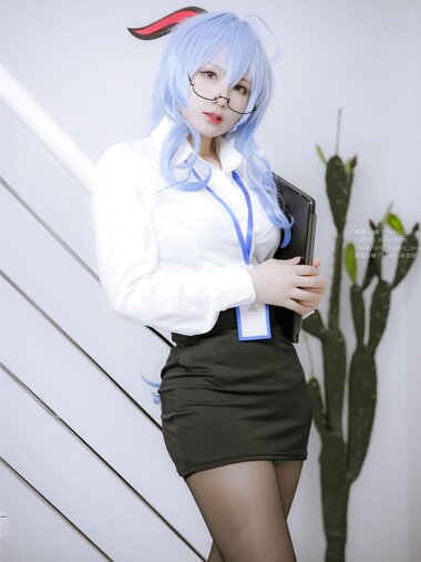 [Cosplay] Nyako喵子 原神 甘雨OL [79P-589MB]