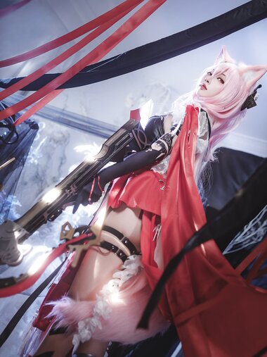 [Cosplay] 宮本桜 明日方舟 鸿雪 [18P-215MB]