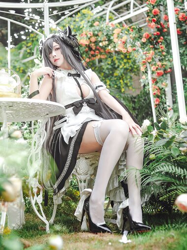 [Cosplay] 宮本桜 奥古斯特女仆装 [20P-252MB]