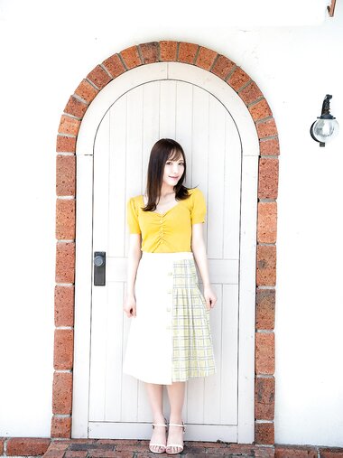 [Graphis] Gals – Momo Misono 御園もも Charmant vol.1