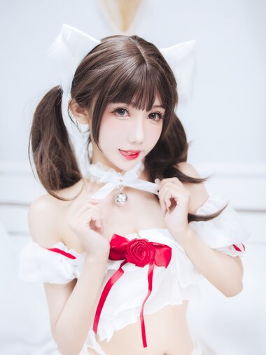 [Cosplay] 仙女月 白猫少女 [50P-524MB]