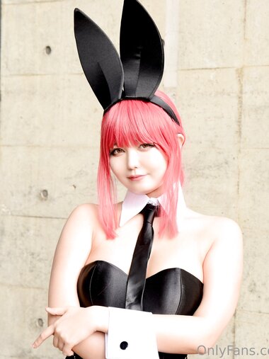 [Cosplay] Negi Kujyo - Bunny Makima