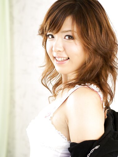 [X-City] 2007.12.06 Star Cats 写真館 vol.012 花宮あみ 平子エミリ 青山ゆい