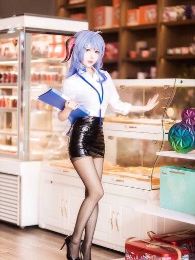 [Cosplay] 仙女月 原神 甘雨 [34P-239MB]