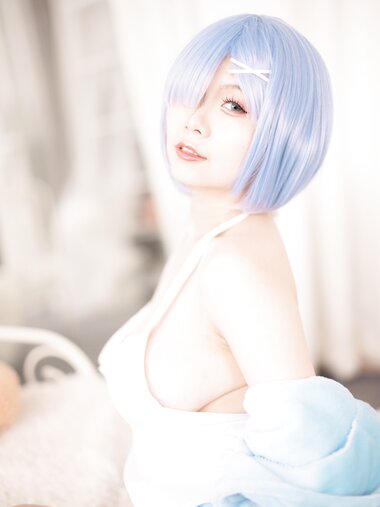 [Cosplay] 末夜787 舰长 蕾姆 [42P-360MB]