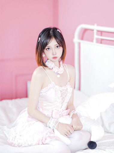 [Cosplay] 洛桑w伊梓 雪糕 [32P-199MB]