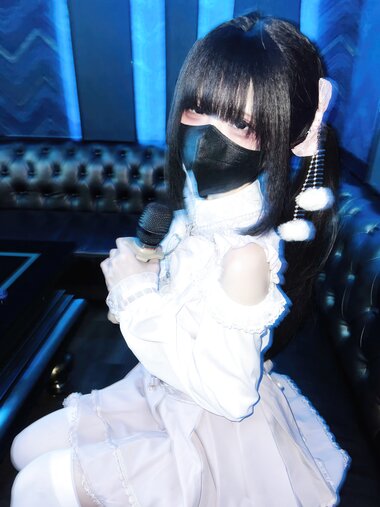 [Cosplay] 纸悦Etsu_ko 与地雷系女子的ktv约会 [44P-439MB]