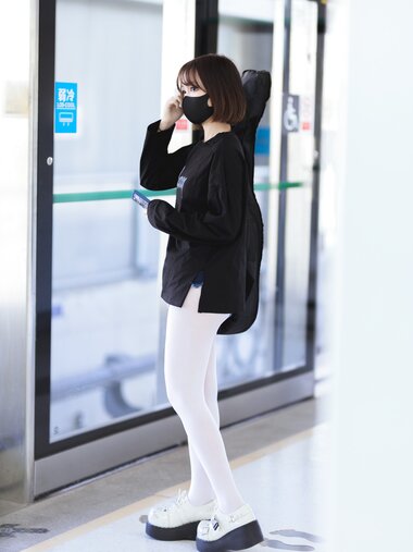 [Cosplay] 洛桑w伊梓 升玖老师-地铁吉他[26P-276.3M]