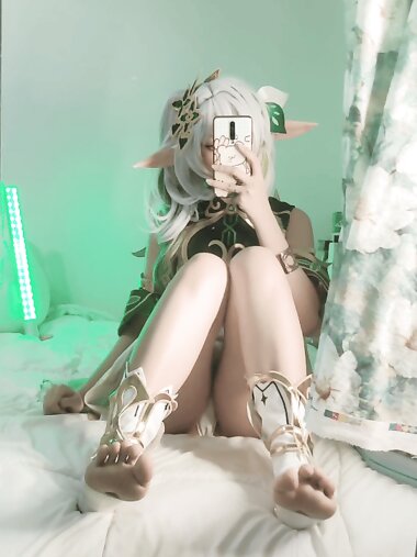 [Cosplay] 洛桑w伊梓 小草神 [29P3V-111MB]