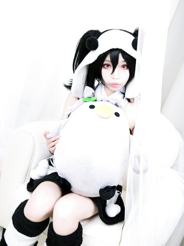 [Cosplay] Leader Bai Yizi 萌妹白易子教主 - LOVELIVE!