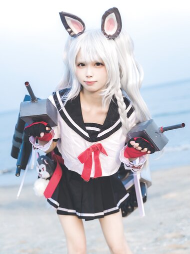 [Cosplay] 三無人型 碧蓝航线 夕立 [9P-25MB]