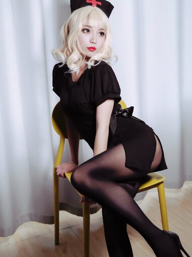 [Cosplay] Leader Bai Yizi 萌妹白易子教主 - Postcard 明信片
