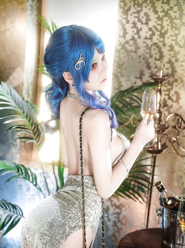 [Cosplay] 九柒喵 圣路易斯Luxury Handle [10P-78MB]