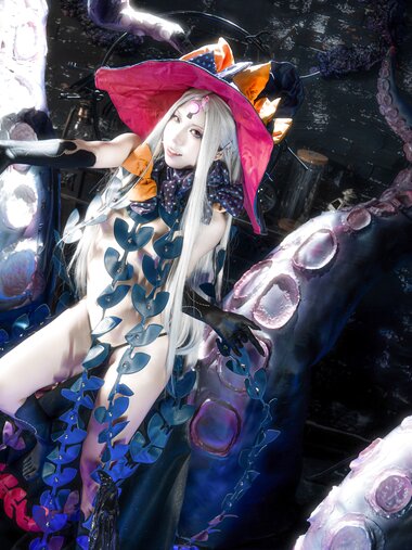 [Cosplay] 纸悦Etsu_ko FGO 阿比盖尔 三破 [41P-886MB]