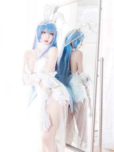 [Cosplay] 瓦斯塔亚小龙虾 碧蓝航线新泽西 花园白雪之仪 [26P-138MB]