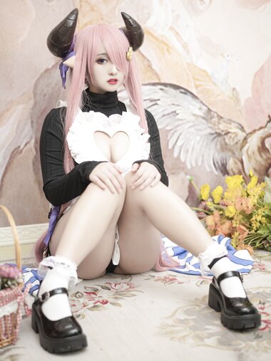 [Cosplay] 洛璃LoLiSAMA 碧蓝幻想 娜露梅亚 [37P-504MB]