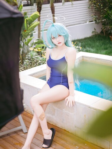 [Cosplay] 是一只熊仔吗 梦前辈 [30P-84MB]