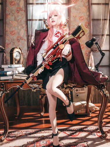 [Cosplay] 是一只熊仔吗 Blue Archive Aru Rikuhachima 碧蓝档案 陸八魔爱瑠 [20P-68.5MB]