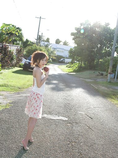 [Graphis] First Gravure 初脱ぎ娘 064 Miina Yoshihara 吉原ミィナ