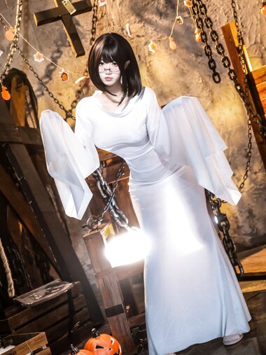 [Cosplay] 柒柒要乖哦 幽灵娘 [87P2V-1.66GB]