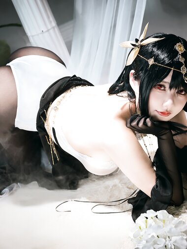 [Cosplay] 是一只熊仔吗 镇海 [40P-97MB]
