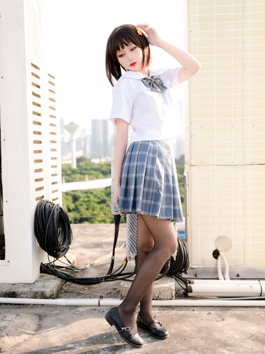 [Cosplay] 您的蛋蛋 天台JK [41P-662MB]
