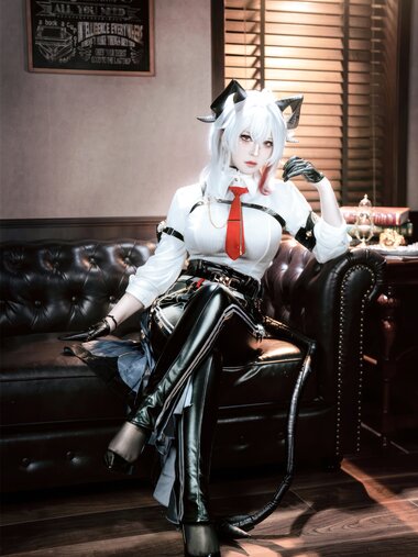 [Cosplay] 半半子 鸣潮 赞妮 [57P-202MB]