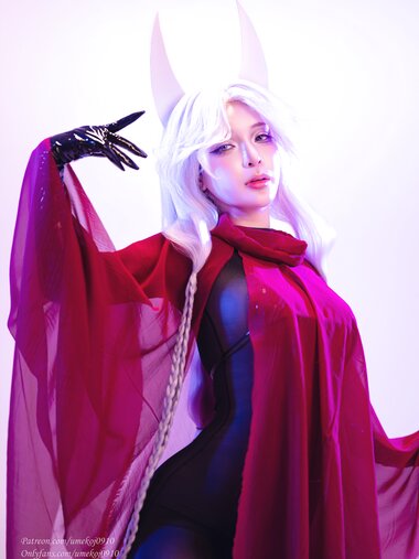 [Cosplay] UmekoJ - Hornet 「Hollow Knight Silksong」