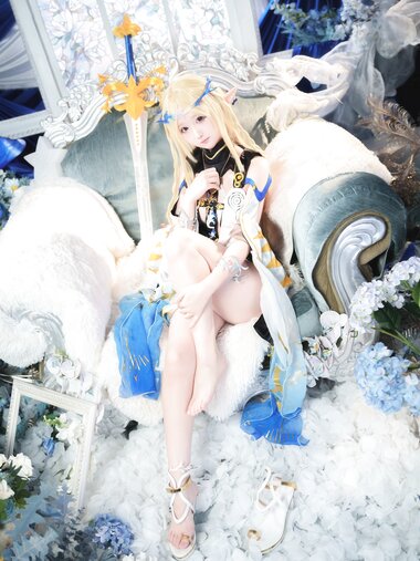 [Cosplay] Seele麦麦 - 鸣潮 菲比&卡提希娅·蓝色花海物语