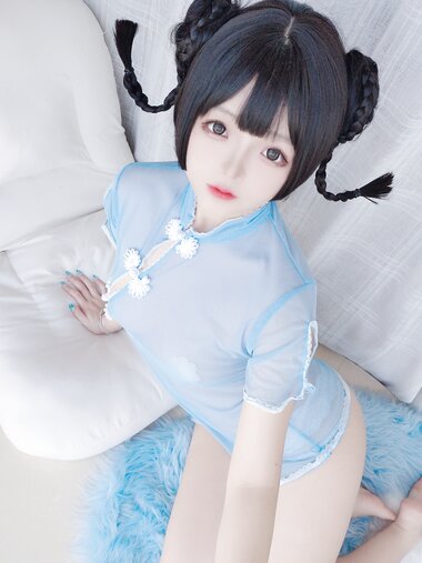 [Cosplay] 日奈娇 透明旗袍自拍 [50P-76MB]
