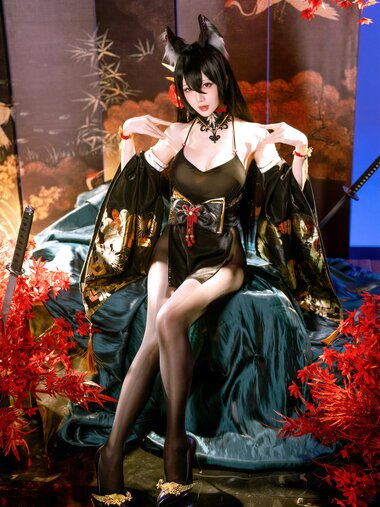 [Cosplay] 星之迟迟 2025年12月计划E 碧蓝航线 近江 [61P-470MB]