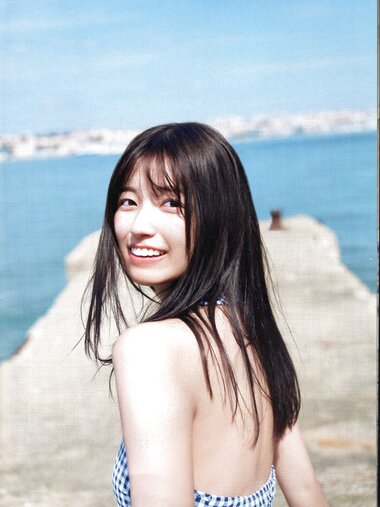 [Photobook] 五百城茉央「未来の作り方」アザーカット